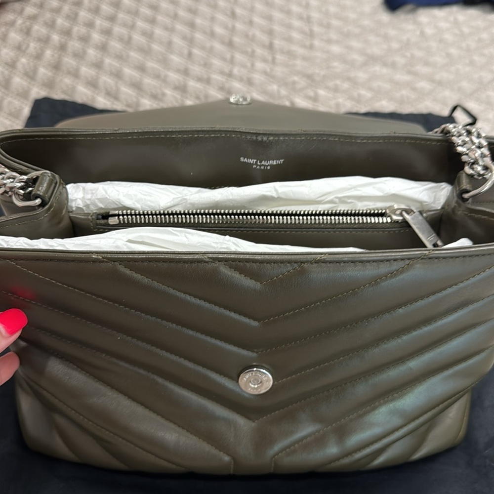 Yves Saint Laurent Loulou in green colour - Picture 5 of 7